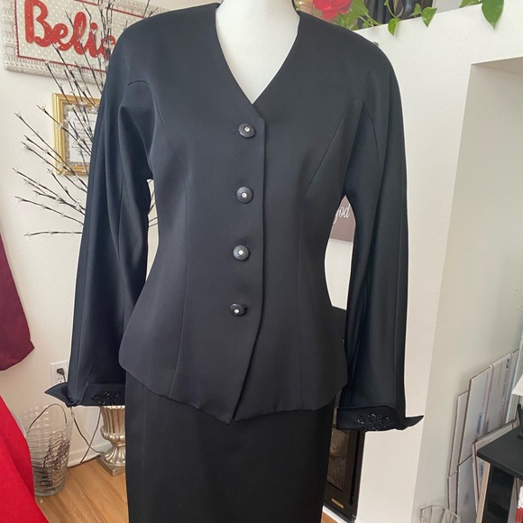 Special Occasion Suit - Picture 5 of 14